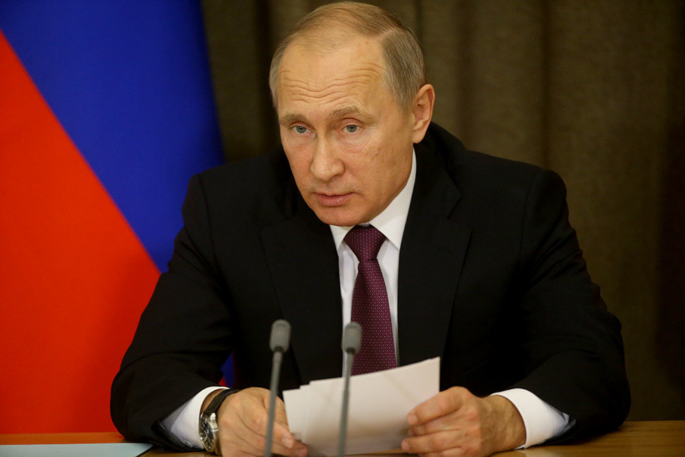 Владимир Путин поручил поддержать матерей-предпринимательниц
