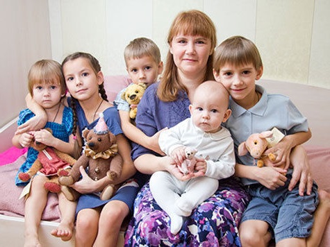 Какие права на работе есть у многодетных родителей?